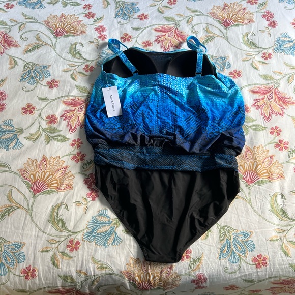 NWT one piece swimsuit - XXXL - Picture 4 of 5